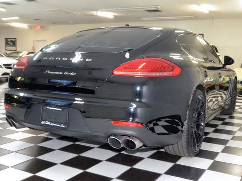 Used 2016 Porsche Panamera Turbo image 9