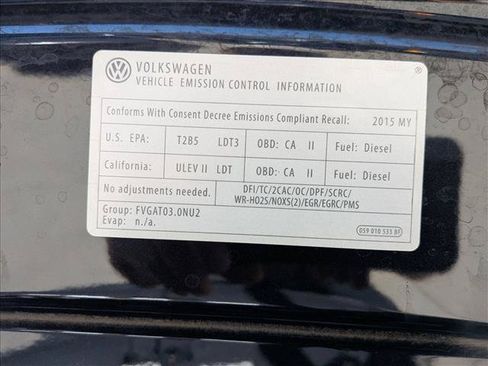 Used 2015 Volkswagen Touareg Sport AWD/4WD image 25