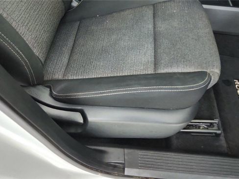 Certified 2022 Nissan Rogue SV image 37