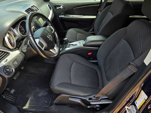 Used 2019 Dodge Journey SE w/ Connectivity Group FWD image 28