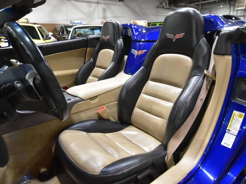 Used 2007 Chevrolet Corvette Convertible w/ Preferred Equipment Group image 41