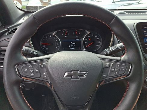 Used 2024 Chevrolet Equinox RS w/ RS Leather Package image 18