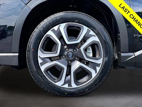 Used 2023 Subaru Ascent Touring AWD/4WD image 9