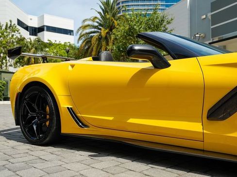 Used 2019 Chevrolet Corvette ZR1 RWD image 38