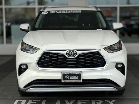 Certified 2020 Toyota Highlander XLE image 6
