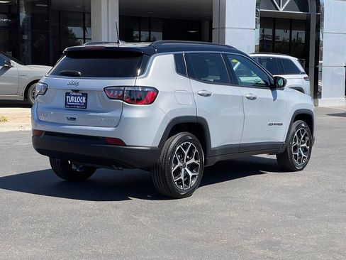 New 2026 Jeep Compass Limited AWD/4WD image 4