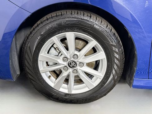 Used 2025 Toyota Camry LE FWD image 38