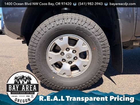 Used 2015 Toyota Tacoma 4x4 Double Cab w/ TRD Off-Road Package image 10