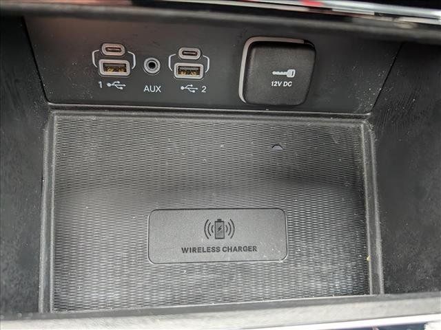 Used 2024 Jeep Grand Cherokee Altitude AWD/4WD image 34