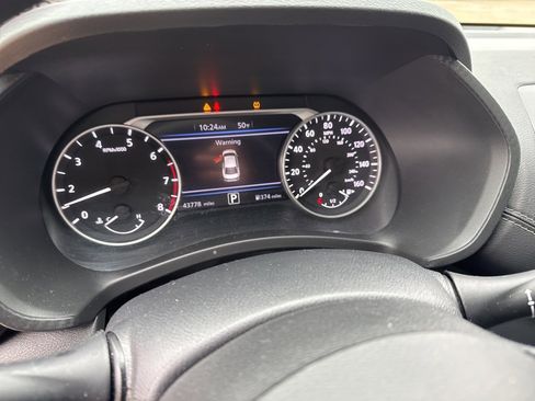 Certified 2024 Nissan Sentra SV image 14