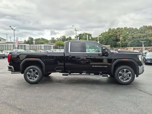 New 2026 GMC Sierra 2500 SLE w/ SLE Value Package; AWD/4WD image 4