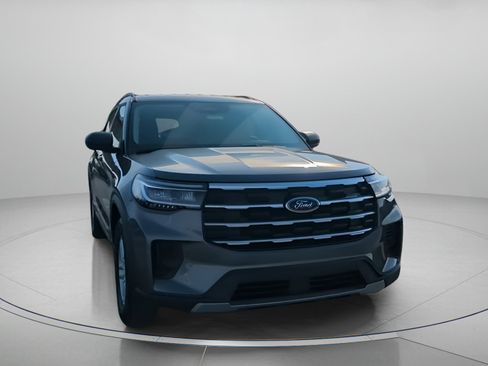 New 2026 Ford Explorer Active image 4