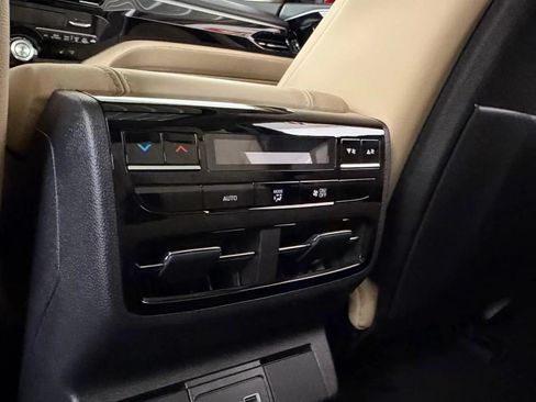 Used 2023 Acura MDX SH-AWD image 33