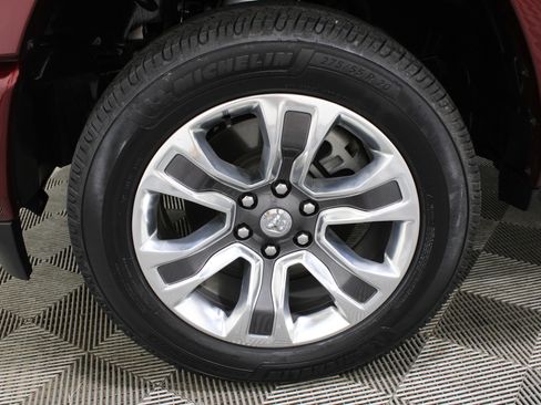 Used 2022 RAM 1500 Limited w/ Body Color Bumper Group AWD/4WD image 37