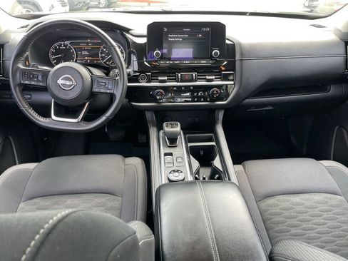 Certified 2024 Nissan Pathfinder SV AWD/4WD image 14