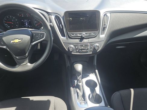 Used 2024 Chevrolet Malibu LS FWD image 9