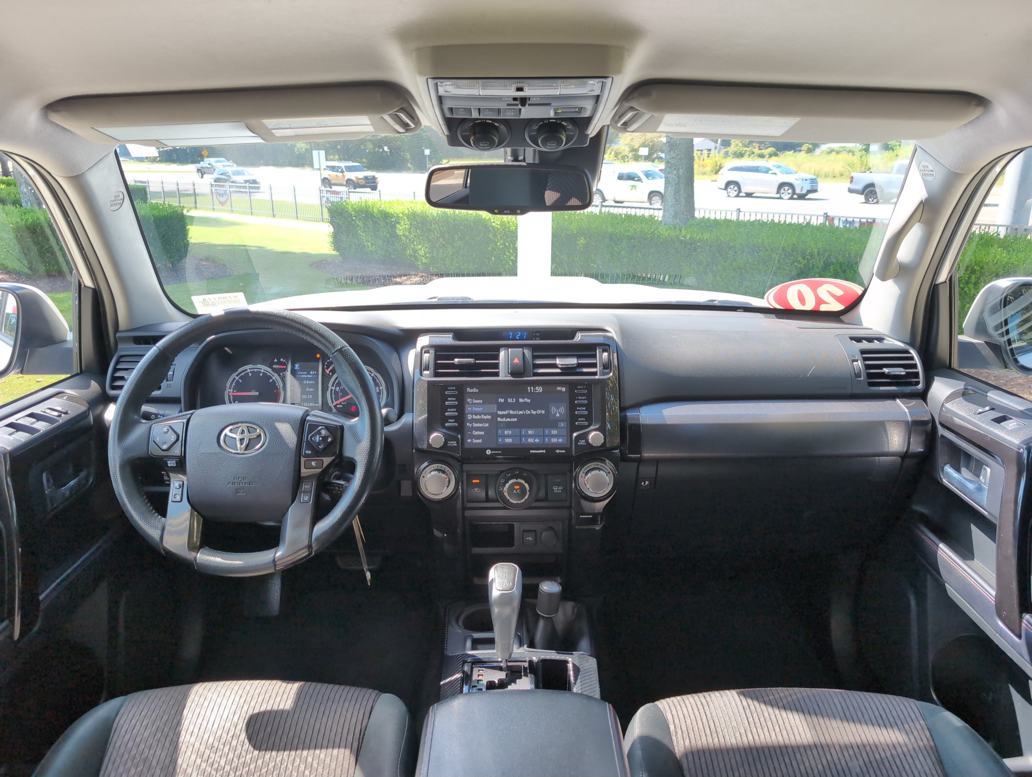 Used 2020 Toyota 4Runner TRD Off-Road AWD/4WD image 28