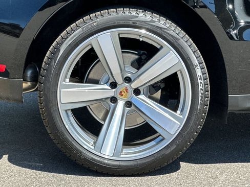 New 2026 Porsche Macan image 43