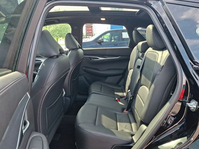 Used 2024 INFINITI QX50 Sport AWD/4WD image 10