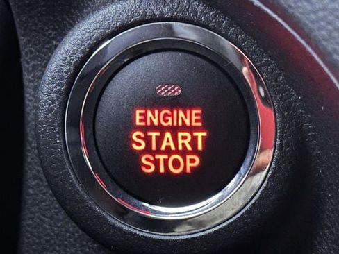 Used 2023 Subaru Forester Touring image 31