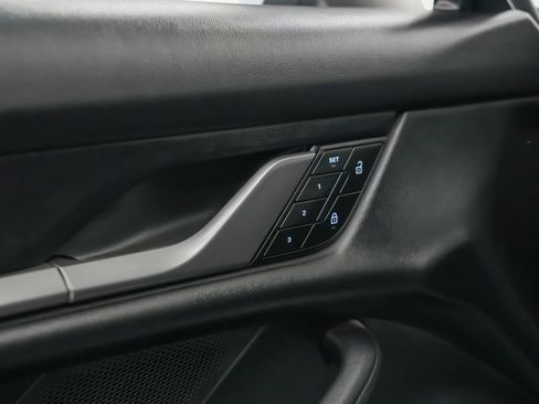 Certified 2025 Porsche Taycan AWD/4WD image 23
