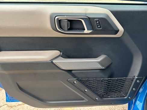 Used 2023 Ford Bronco Wildtrak AWD/4WD image 36