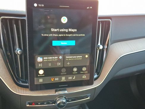 New 2026 Volvo XC60 B5 Plus w/ Protection Package Premier image 11