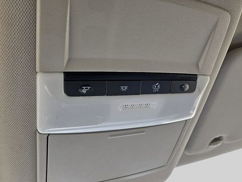 Used 2024 Nissan Rogue S FWD image 29