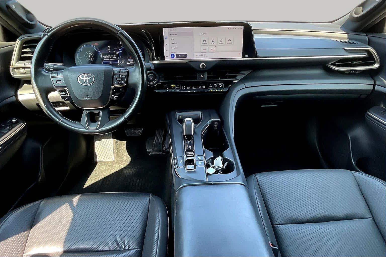 Used 2023 Toyota Crown AWD/4WD image 16