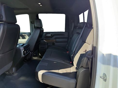 Used 2021 Chevrolet Silverado 2500 High Country w/ Z71 Off-Road Package AWD/4WD image 16
