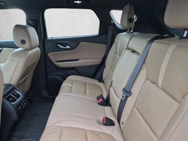 Used 2019 Chevrolet Blazer Premier w/ Sun and Wheels Package FWD image 11