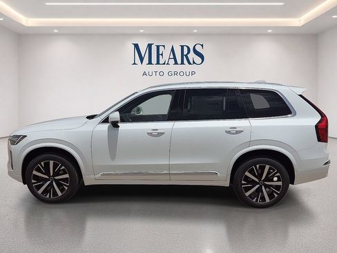 New 2026 Volvo XC90 B5 Core AWD/4WD image 2