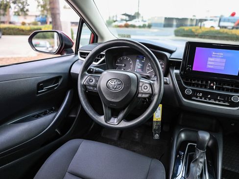 Certified 2023 Toyota Corolla LE image 4