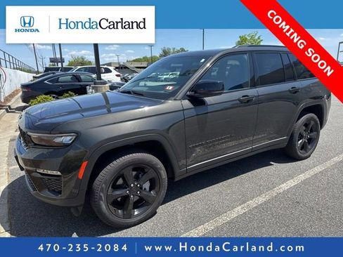 Used 2024 Jeep Grand Cherokee Limited w/ Black Appearance Package image 1