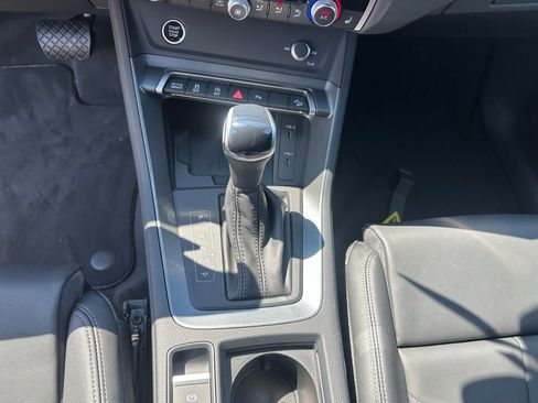 New 2025 Audi Q3 2.0T Premium image 15