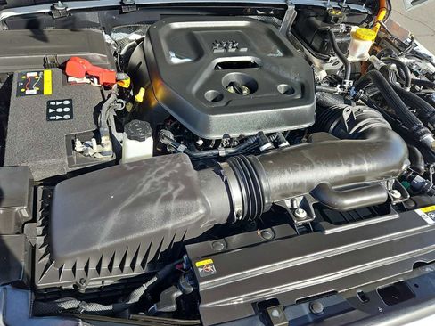 Used 2024 Jeep Wrangler Sport S image 14