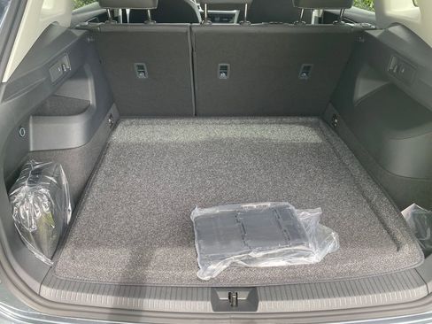 New 2026 Volkswagen Tiguan S FWD image 28