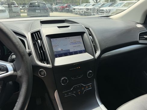 Used 2020 Ford Edge SEL w/ Convenience Package FWD image 19