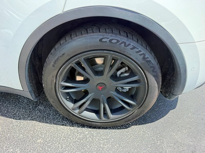 Used 2021 Tesla Model Y Long Range AWD/4WD image 38