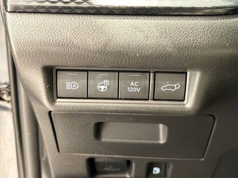 Used 2024 Toyota Grand Highlander AWD Hybrid image 9