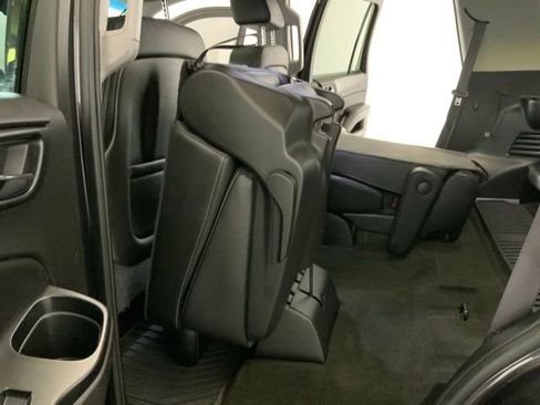 Used 2016 GMC Yukon SLT w/ Open Road Package AWD/4WD image 40