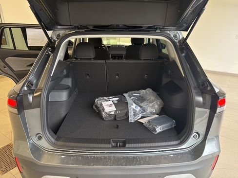 New 2025 Volkswagen Tiguan S image 16