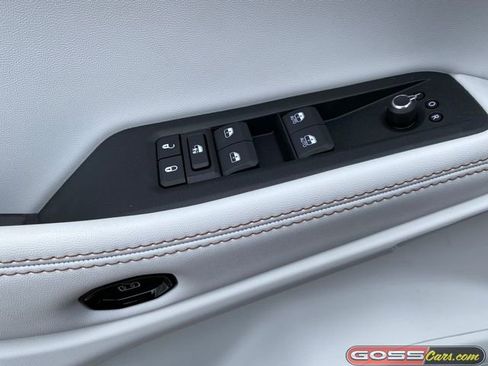 New 2026 Jeep Cherokee Limited image 24