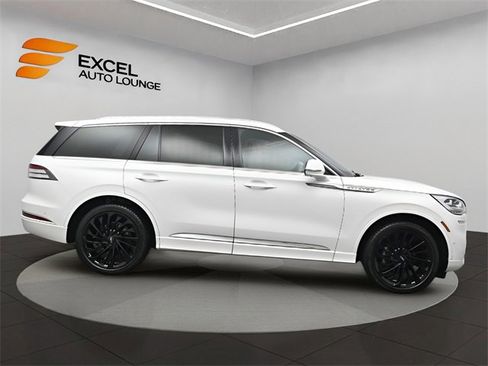 Used 2021 Lincoln Aviator Reserve w/ Equipment Group 210A image 6
