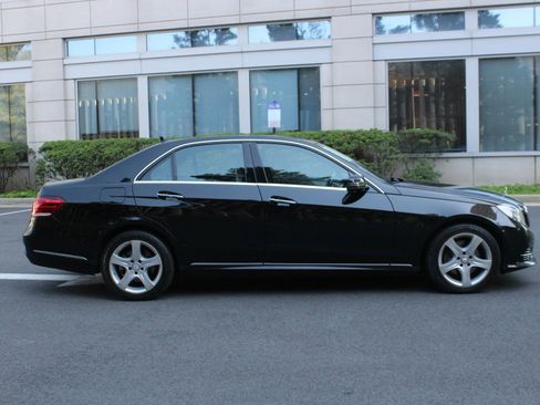 Used 2015 Mercedes-Benz E 350 4MATIC Sedan image 6