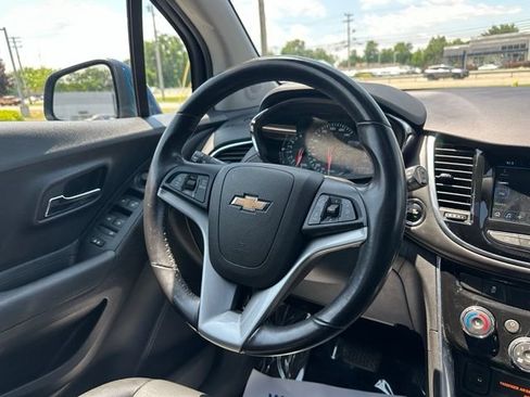 Used 2019 Chevrolet Trax Premier w/ LPO, Protection Package AWD/4WD image 28