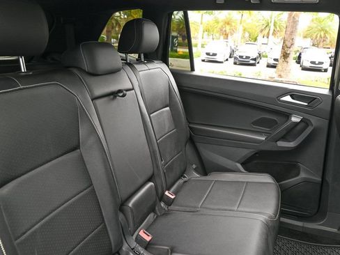 Used 2021 Volkswagen Tiguan SE R-Line image 16