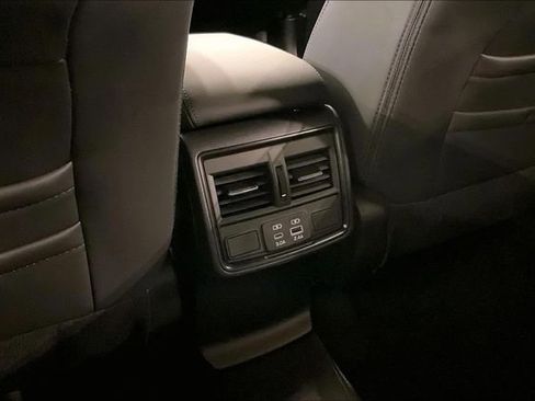 Used 2025 Subaru Forester Limited AWD/4WD image 34