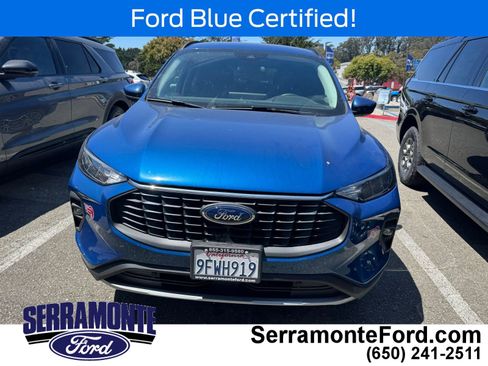 Used 2023 Ford Escape SE FWD image 2