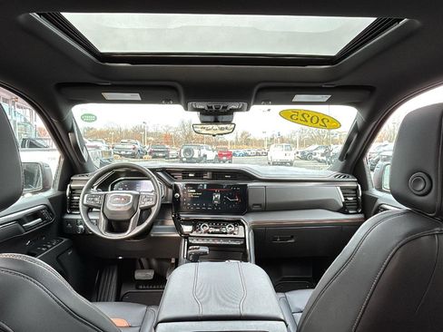 Certified 2025 GMC Sierra 1500 AT4 w/ AT4 Premium Package image 26